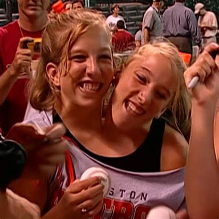A Deep Dive Into Brittany Murphy's Relationships