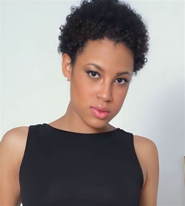 Amethyst Banks Biography, Age, Height, Family, Wiki & More