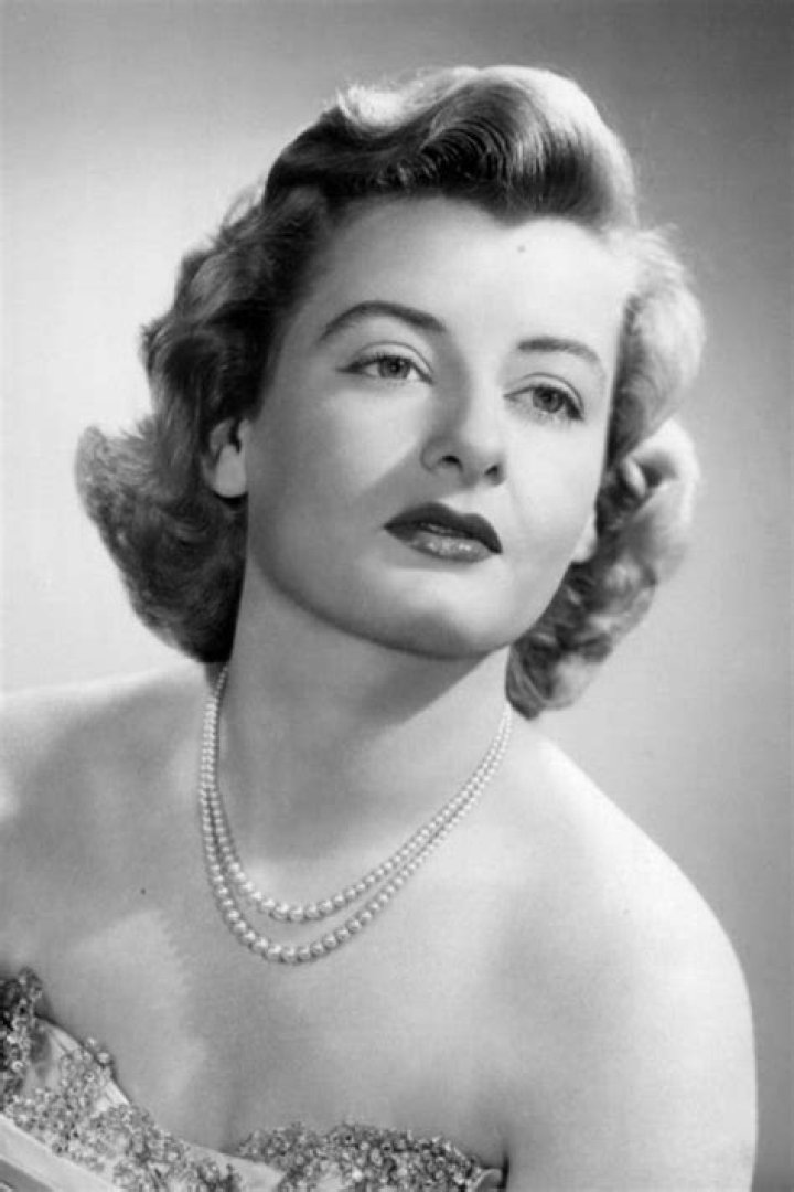 Constance Ford Biography, Age, Height, Husband, Net Worth, Family