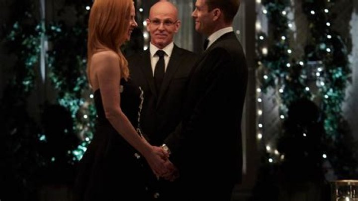 Did Gabriel Macht And Sarah Rafferty Have An Affair During Suits Wrap Party? Blind Gossip Suspense D |