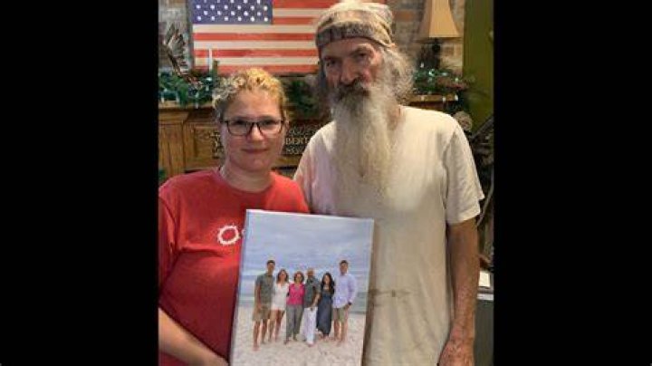 Duck Dynastys Phil Robertson Introduces Adult Daughter Phyllis |