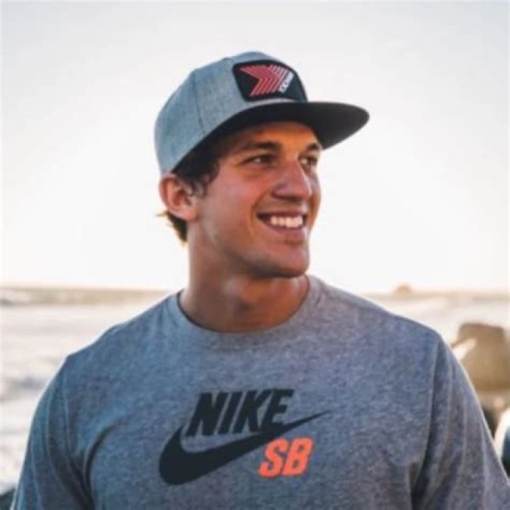 Dustin Williams - Age, Family, Bio |
