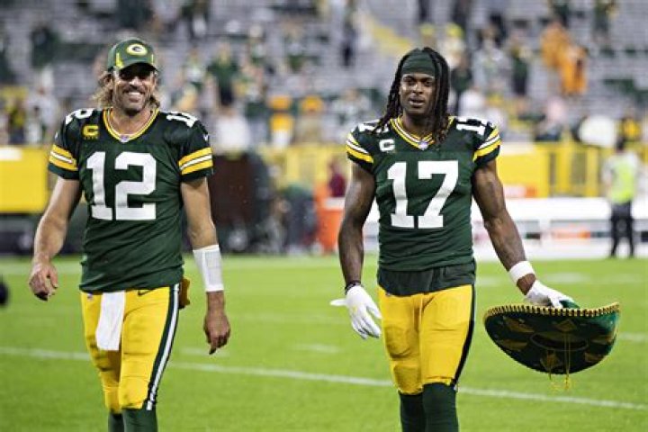 Green Bay Packers Aaron Rodgers Weight Loss Journey; Before And After Photos |