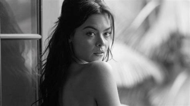 Harry Potters Scarlett Byrne Poses Nude for Playboy |