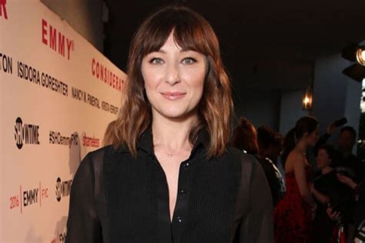 Isidora Goreshter Relationships