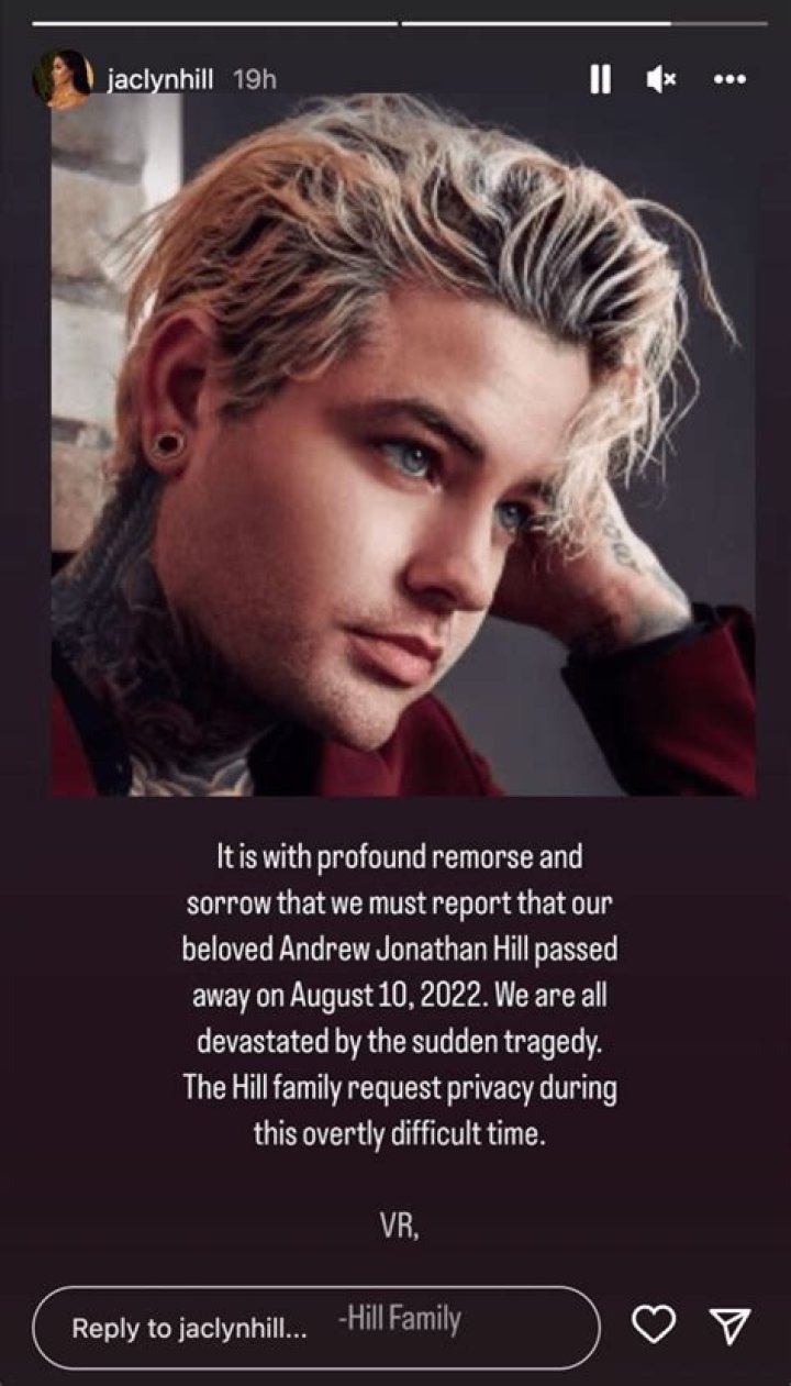 Jaclyn reveals ex-husband Jon Hill has passed away Fri 12 August 2022 01:54 Updated Fri 12 A ·
