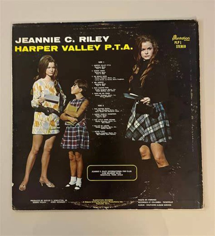 Jeannie C. Riley | ZestDash