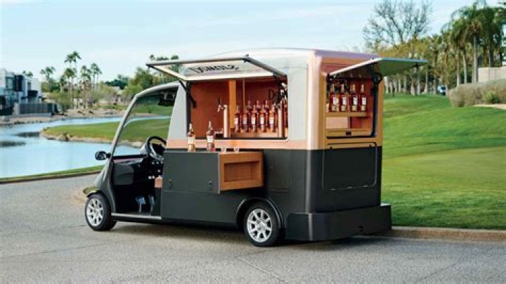 Photos of golf cart, drink-drivers car