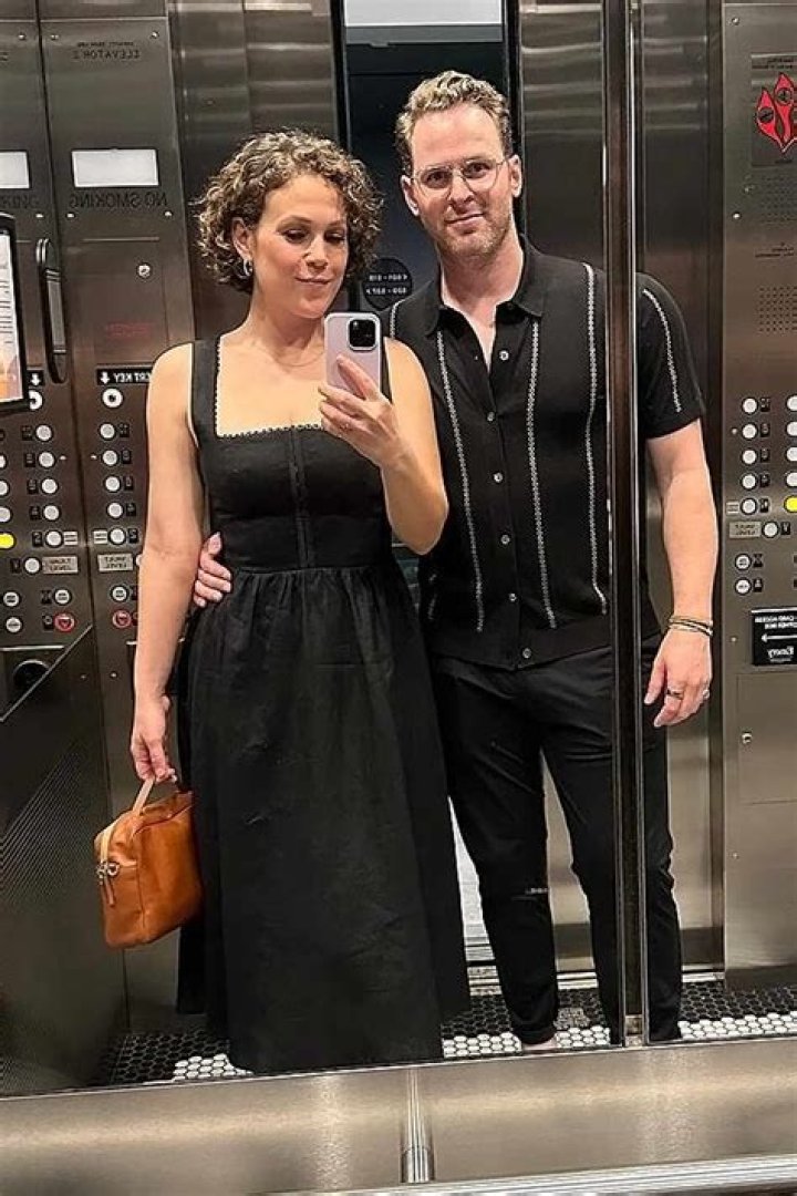 Unveiling The Fascinating World Of Erin Krakow's Instagram