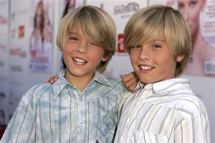 What happened to Melanie Wright Sprouse? All about Dylan and Cole Sprouse parents as actor addres