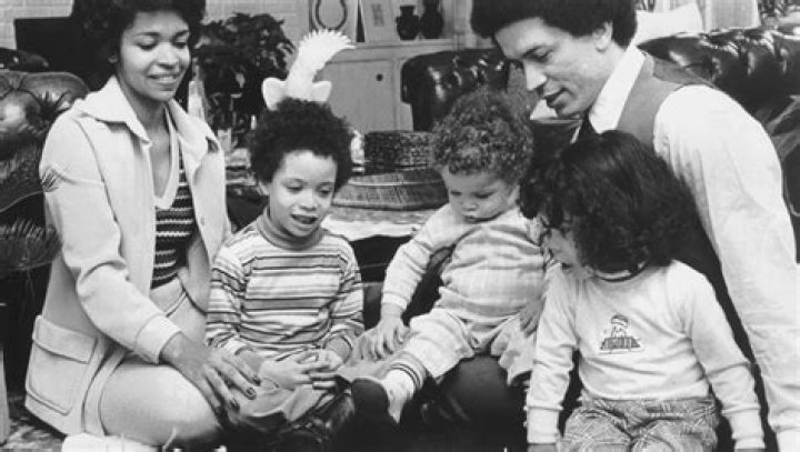 Who Are Harold Ford Jr Parents? Meet His Father Harold Ford Sr & Mother Dorothy Bowles Ford