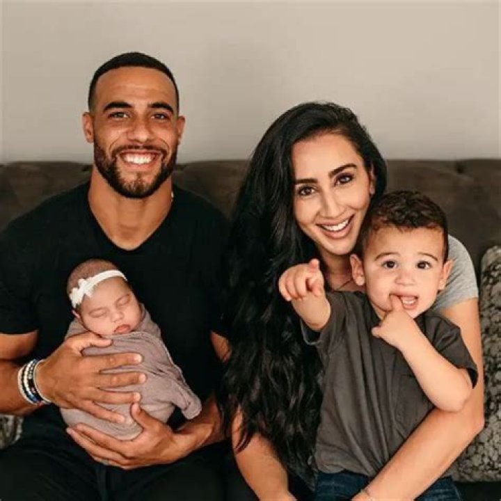 Wife, Children, Parents, Siblings |
